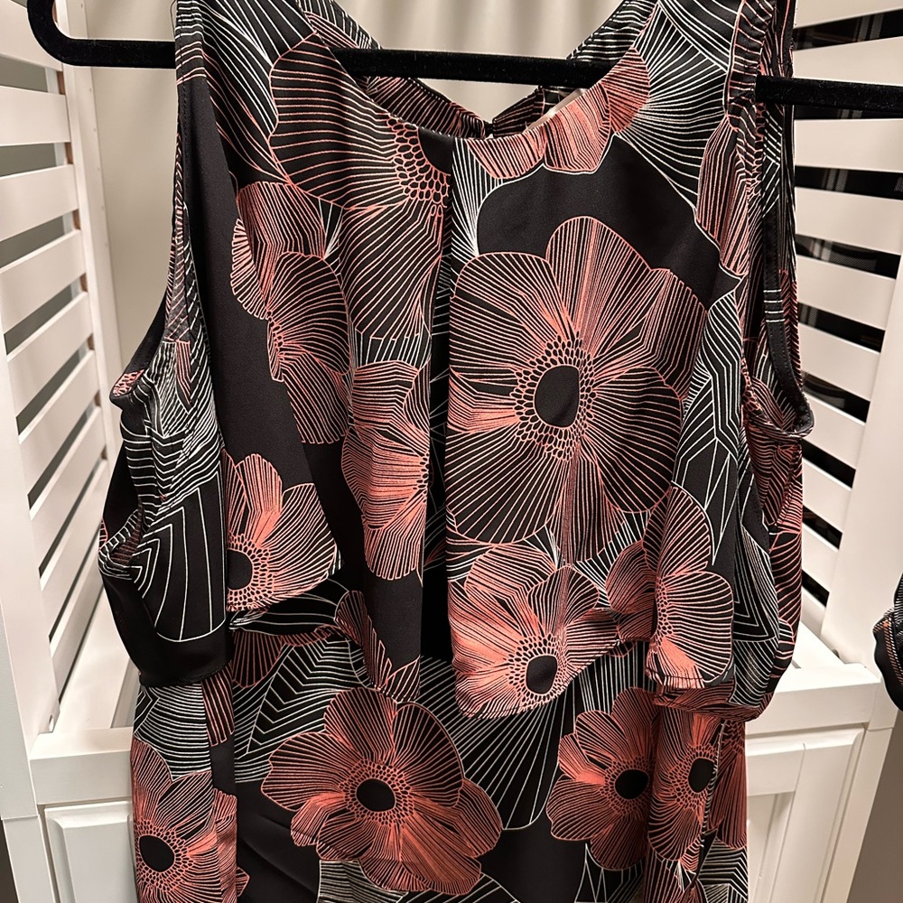 Skies Are Blue Black and Pink Sleeveless Blouse